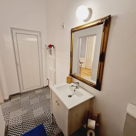 Historic 5 Star In The Main Plaza Apartment *