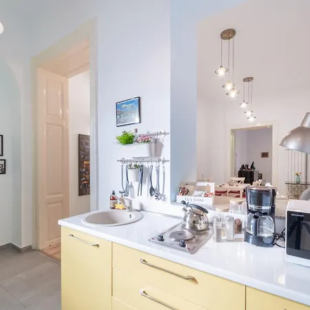 Διαμέρισμα Historic 5 Star In The Main Plaza