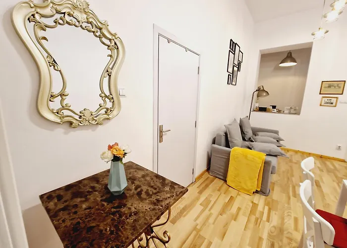 Historic 5 Star In The Main Plaza *