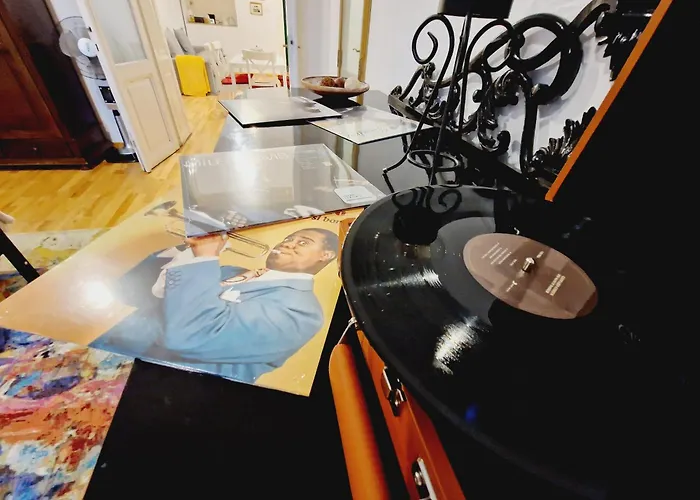 Historic 5 Star In The Main Plaza Kolozsvár