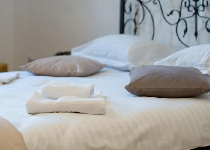 Historic 5 Star In The Main Plaza